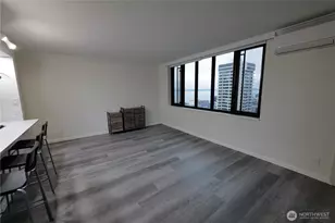 2100 3rd Ave, Seattle, WA 98121 - Photo 7