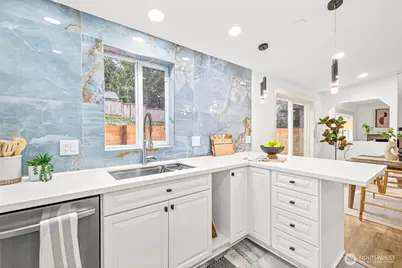 2525 SW 102nd Lane, Seattle, WA 98146 - Photo 19