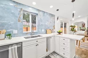 2525 SW 102nd Ln, Seattle, WA 98146 - Photo 19