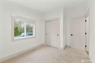 2525 SW 102nd Ln, Seattle, WA 98146 - Photo 31