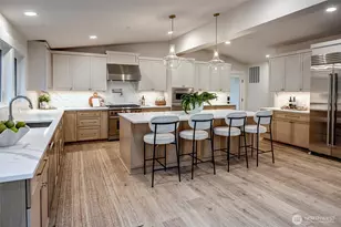 8904 SE 58th St, Mercer Island, WA 98040 - Photo 13