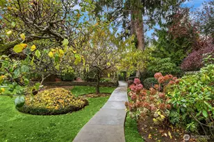 9986 NE Ewing St, Bainbridge Island, WA 98110 - Photo 23