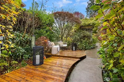 9986 NE Ewing Street, Bainbridge Island, WA 98110 - Photo 17