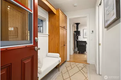 9986 NE Ewing Street, Bainbridge Island, WA 98110 - Photo 3