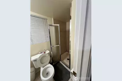 5031 12th Avenue NE, Seattle, WA 98105 - Photo 9