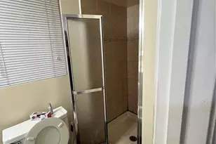 5031 12th Ave NE, Seattle, WA 98105 - Photo 9