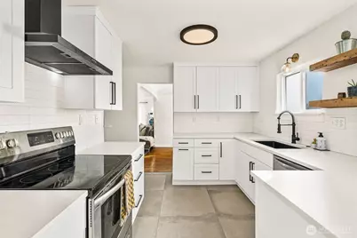 101 S 58th Street, Tacoma, WA 98408 - Photo 5