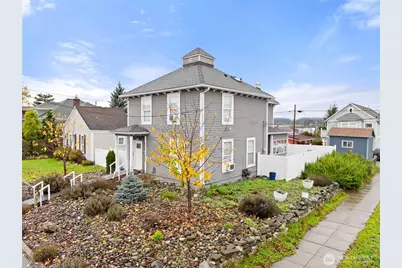 1202 5th Street, Anacortes, WA 98221 - Photo 3