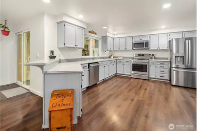 7310 Grove Street, Marysville, WA 98270 - Photo 17