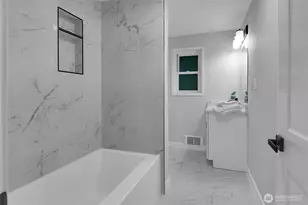 13018 27th Ave NE, Seattle, WA 98125 - Photo 15