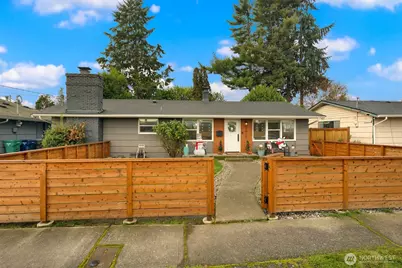 1015 F Street SE, Auburn, WA 98002 - Photo 1