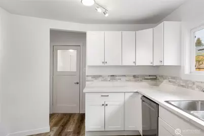 245 Eklund Avenue, Hoquiam, WA 98550 - Photo 9