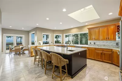 514 Wayne's Ridge Circle, Camano Island, WA 98282 - Photo 11