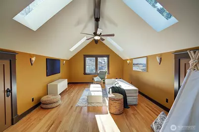 311 NE 117th Street, Seattle, WA 98125 - Photo 33