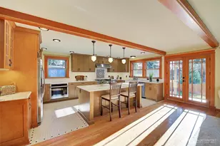 311 NE 117th St, Seattle, WA 98125 - Photo 7