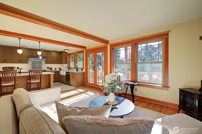 311 NE 117th Street, Seattle, WA 98125 - Photo 11