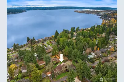 10000 48th Avenue NE, Seattle, WA 98125 - Photo 3