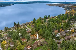 10000 48th Ave NE, Seattle, WA 98125 - Photo 3