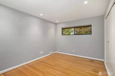 10000 48th Avenue NE, Seattle, WA 98125 - Photo 19