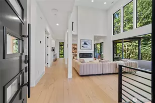 17720 SE 63rd Pl, Bellevue, WA 98006 - Photo 3