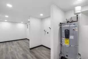 10101 Ainsworth Ave S, Tacoma, WA 98444 - Photo 33