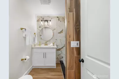 10101 Ainsworth Ave S, Tacoma, WA 98444 - Photo 17