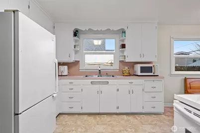 217 E Gilman Avenue, Arlington, WA 98223 - Photo 13