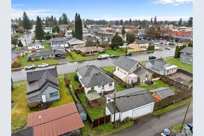 217 E Gilman Avenue, Arlington, WA 98223 - Photo 3