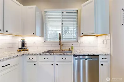 891 SE Larkspur Pl, College Place, WA 99324 - Photo 15