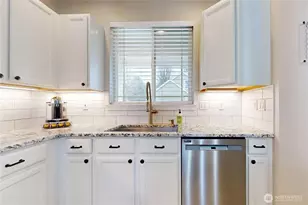 891 SE Larkspur Pl, College Place, WA 99324 - Photo 15