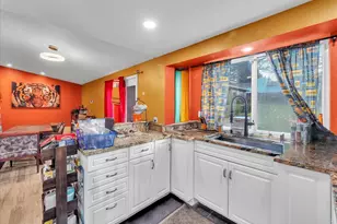 10030 51st Ave S, Seattle, WA 98178 - Photo 11