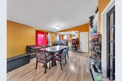 10030 51st Avenue S, Seattle, WA 98178 - Photo 3