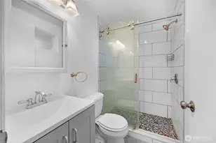 10745 126th Ave NE, Kirkland, WA 98033 - Photo 17