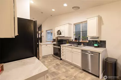 1524 E 200th Street Ct, Spanaway, WA 98387 - Photo 5