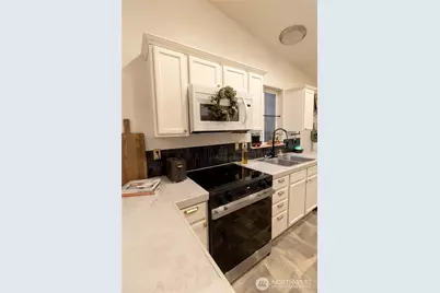 1524 E 200th Street Ct, Spanaway, WA 98387 - Photo 7