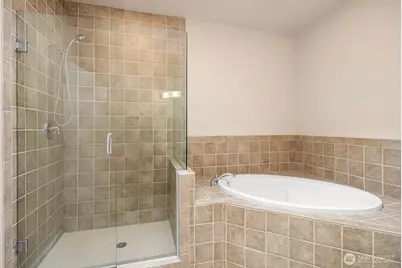 11004 NE 11th Street #606, Bellevue, WA 98004 - Photo 15