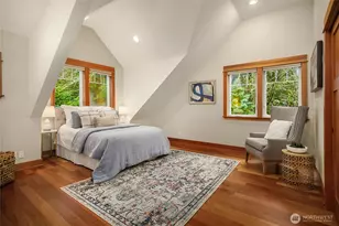 9705 NE Beach Crest Dr, Bainbridge Island, WA 98110 - Photo 29