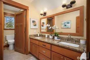 9705 NE Beach Crest Dr, Bainbridge Island, WA 98110 - Photo 27