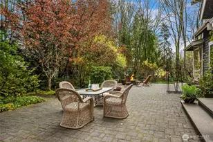 9705 NE Beach Crest Dr, Bainbridge Island, WA 98110 - Photo 7