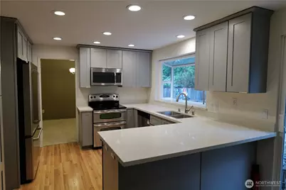 4918 159th Place SE, Bellevue, WA 98006 - Photo 7