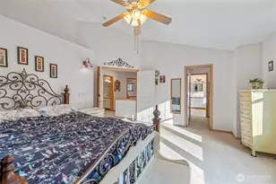 22068 McMurray Shore Dr, Mount Vernon, WA 98274 - Photo 13