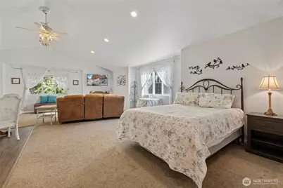 22068 McMurray Shore Drive, Mount Vernon, WA 98274 - Photo 21