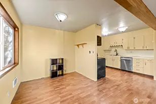 206 E Vashon Ave, Port Angeles, WA 98362 - Photo 7