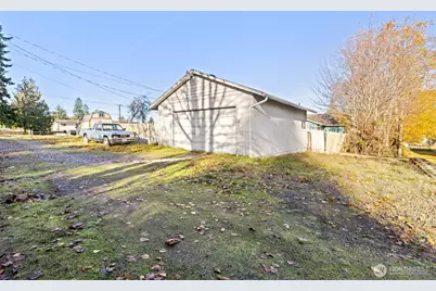 206 E Vashon Avenue, Port Angeles, WA 98362 - Photo 35