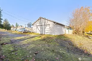 206 E Vashon Ave, Port Angeles, WA 98362 - Photo 35