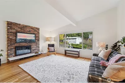 13835 17th Avenue SW, Burien, WA 98166 - Photo 5