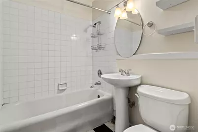 409 10th Avenue E, Seattle, WA 98102 - Photo 13