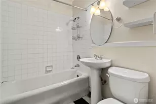 409 10th Ave E, Seattle, WA 98102 - Photo 13