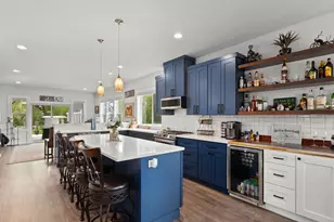 880 S Pine St, Burlington, WA 98233 - Photo 11