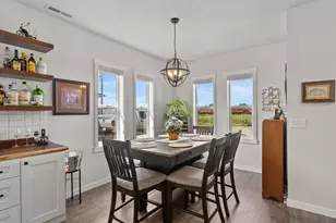 880 S Pine St, Burlington, WA 98233 - Photo 7